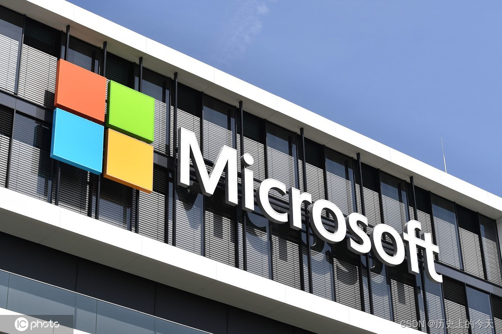 微软推出Windows 2.0；回顾历史上的今天