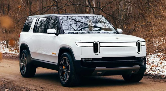 美国电动车企 Rivian 宣布涨价：SUV 和皮卡上调约两成