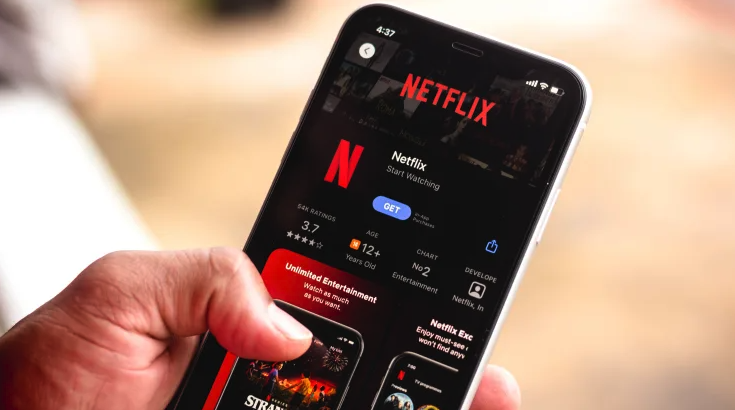 向广告低头，Netflix 考虑推出更便宜订阅计划