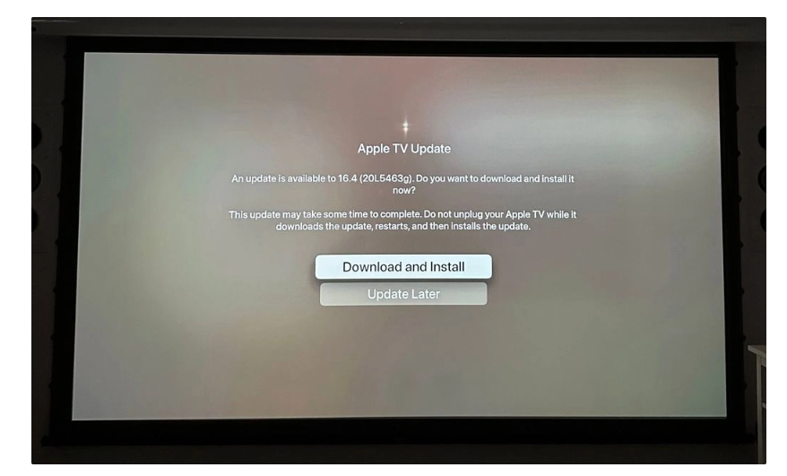 苹果发布 tvOS 16.4 开发者预览版更新，大幅改进 Apple TV 库加载缓慢问题